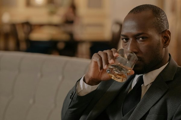 Revolutionize property management in the uk: leveraging technology for exceptional efficiency and results